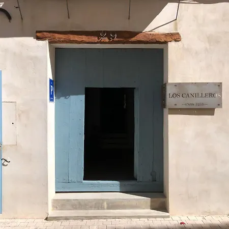 Canilleros